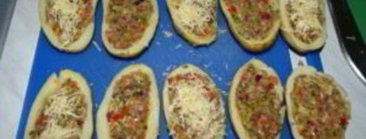 ароматный запеченный фаршированный картофель. Шаг 12