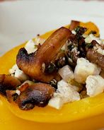 Фаршированный перец с грибами