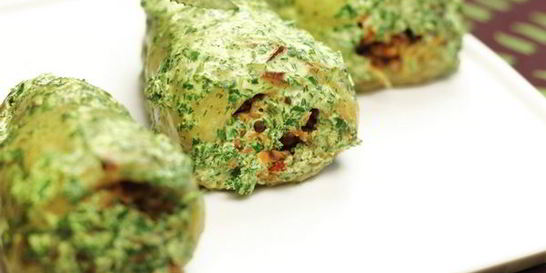 Фаршированные перцы с гречкой под соусом