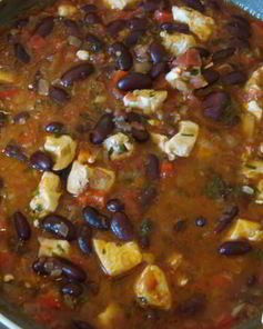 Фасоль с курицей