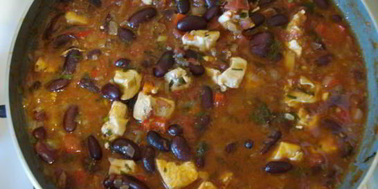 Фасоль с курицей