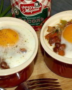 Фасоль с овощами и яйцом