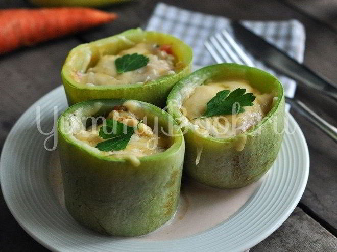 Рецепт кабачков, фаршированных курицей и овощами