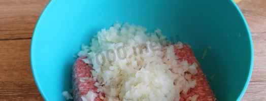 кабачки с фаршем и картофелем в духовке. Шаг 2