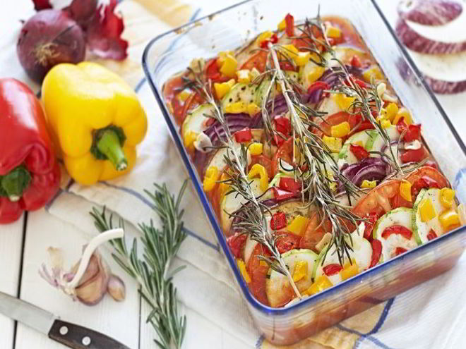 Рецепт кабачков запеченных с помидорами и луком