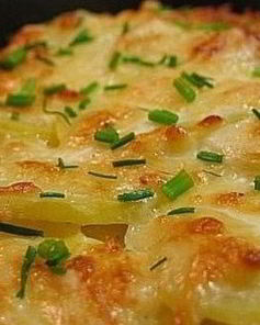Картофель дофине, запеченный под сыром