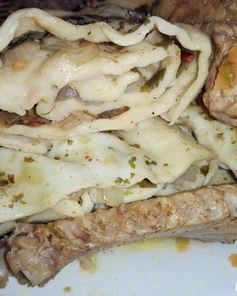 Луковая катлама с тушеной уткой