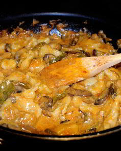 Овощи, тушенные в сметане