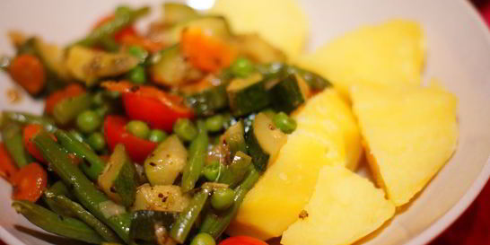 Овощи, жареные на сковороде