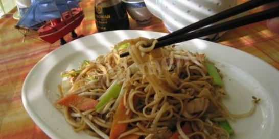 Тушеный тофу с яйцами