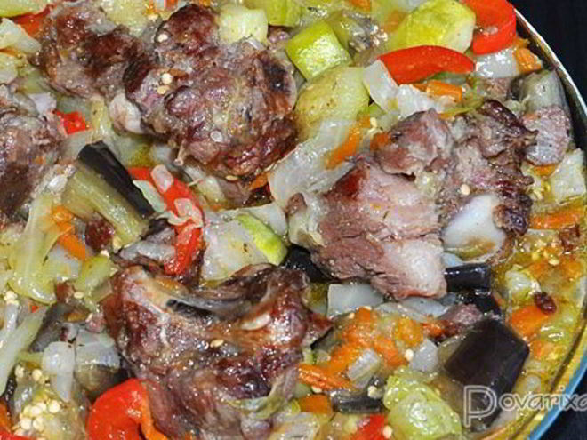 Рецепт тушеных овощей с копченостями