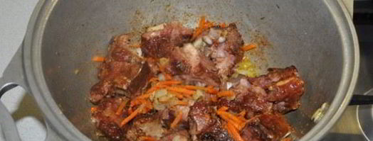 тушеные овощи с копченостями. Шаг 5