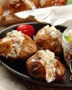 Запеченный фаршированный картофель