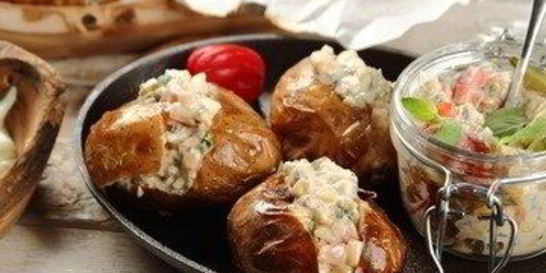 Запеченный фаршированный картофель