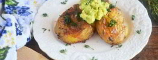 запеченый картофель с соусом из авокадо. Шаг 8