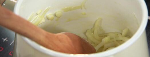 говяжья печенка с томленым луком. Шаг 2