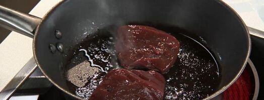 говяжья печенка с томленым луком. Шаг 3