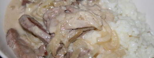 индюшиная печень в сметанно-луковом соусе. Шаг 10