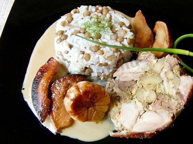 Рецепт крыла индейки фаршированное печенью и айвой