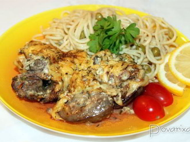 Рецепт куриной печени под сырным соусом