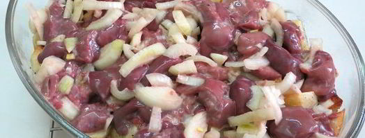 куриная печень с картошкой в духовке. Шаг 9