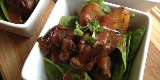 Куриная печень с яблоками