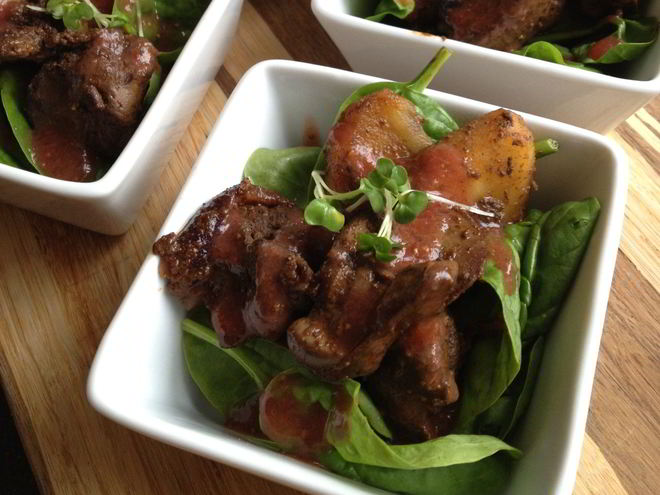 Рецепт куриной печени с яблоками