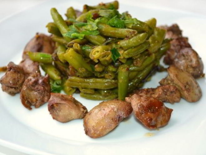 Рецепт куриной печени со стручковой фасолью