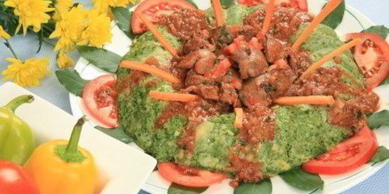 Куриная печень в томатном соусе по-гречески