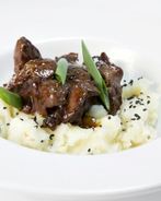 Куриная печенка в соусе терияки с имбирным пюре