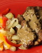 Печень говяжья с овощами