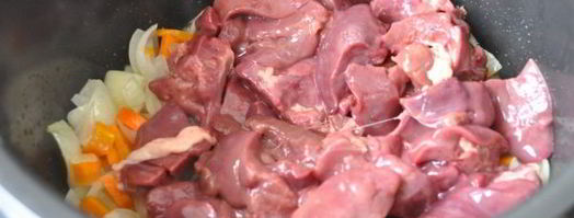 печень куриная с патиссонами в мультиварке. Шаг 5