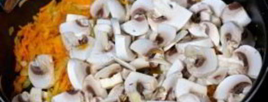 печень куриная жареная с подливкой. Шаг 3