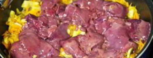 печень куриная жареная с подливкой. Шаг 4