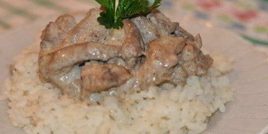 Печень по-строгановски