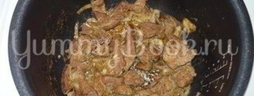 печень под соусом бешамель из мультиварки. Шаг 2