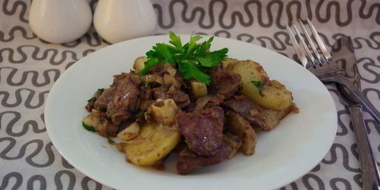 Печень с картошкой