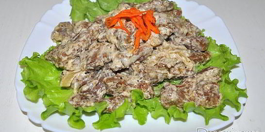 Печень в сметанно-горчичном соусе