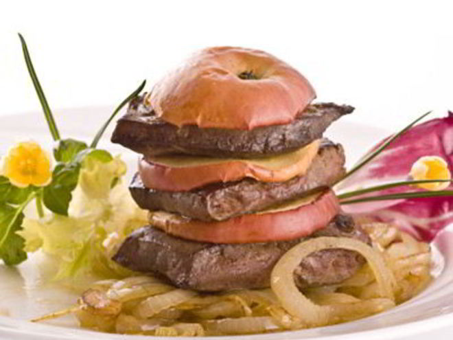 Рецепт печени в яблоках