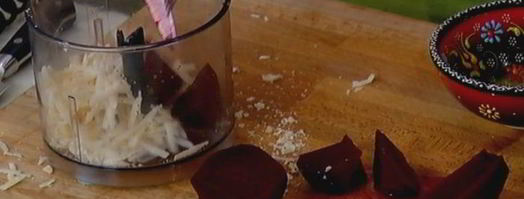 печенье из пармезана со свекольным песто. Шаг 8