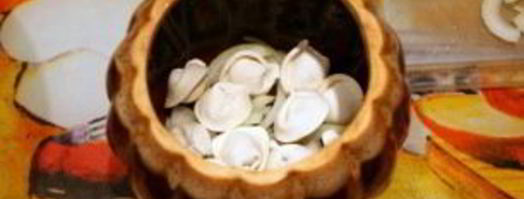 пельмени с грибами в горшочках. Шаг 8