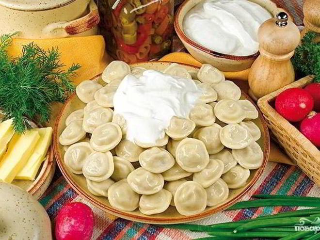 Рецепт пельменей с творогом и зеленым луком