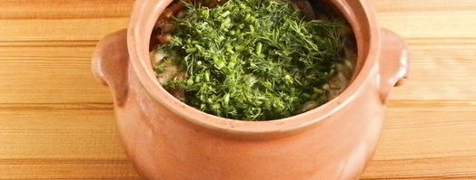 пельмени в горшочках с грибами. Шаг 15