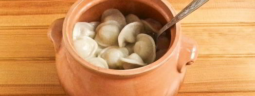 пельмени в горшочках с грибами. Шаг 9