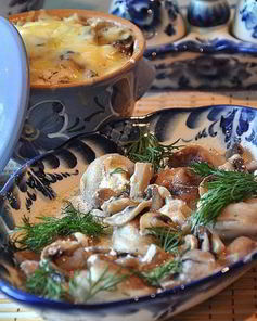 Пельмени в горшочках