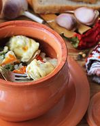 Пельмени запеченные в горшочке