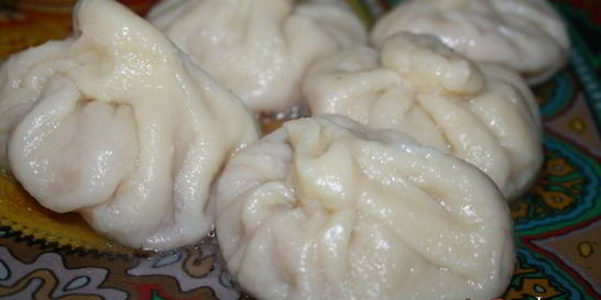 Сочные хинкали с бараниной и базиликом