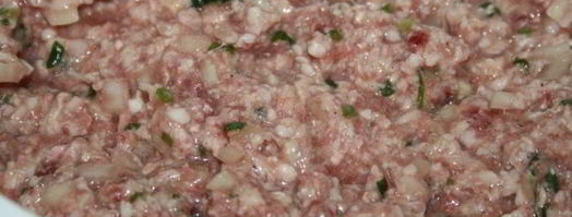 сочные хинкали с бараниной и базиликом. Шаг 2