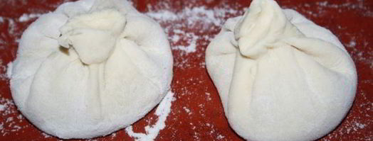 сочные хинкали с бараниной и базиликом. Шаг 5