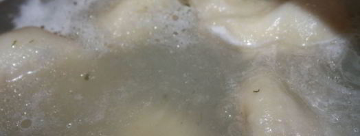 сочные хинкали с бараниной и базиликом. Шаг 6